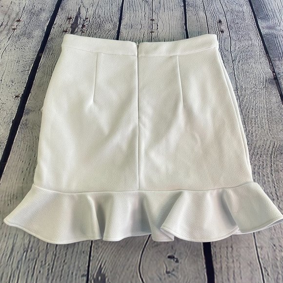 Lovers + Friends Stellar Ruffled Mini Skirt White - Picture 7 of 8